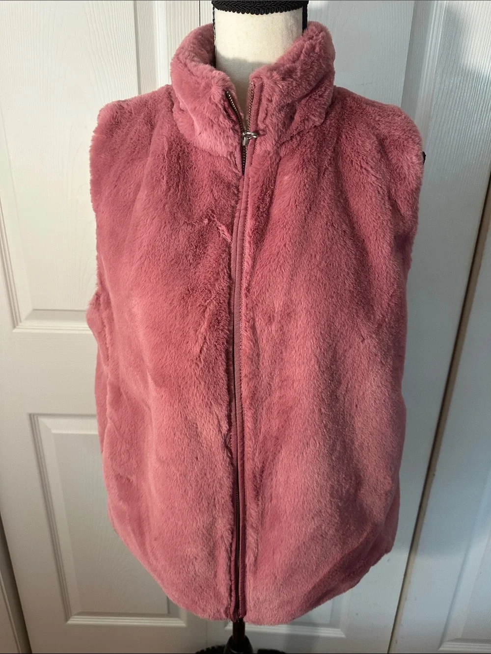 Womens Plush Fleece Vest - Dusty Rose